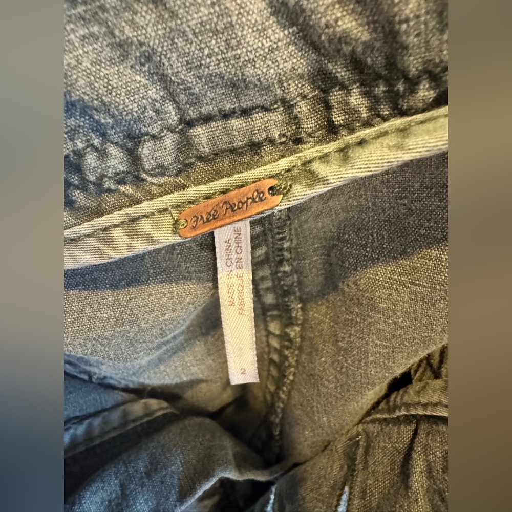 Free People button up casual pants size 2